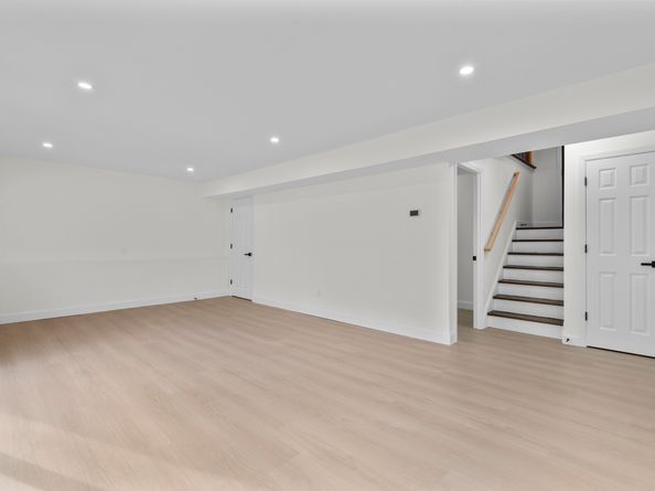 31 Sussex Place, Stamford CT 06905