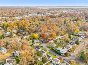 31 Sussex Place, Stamford CT 06905