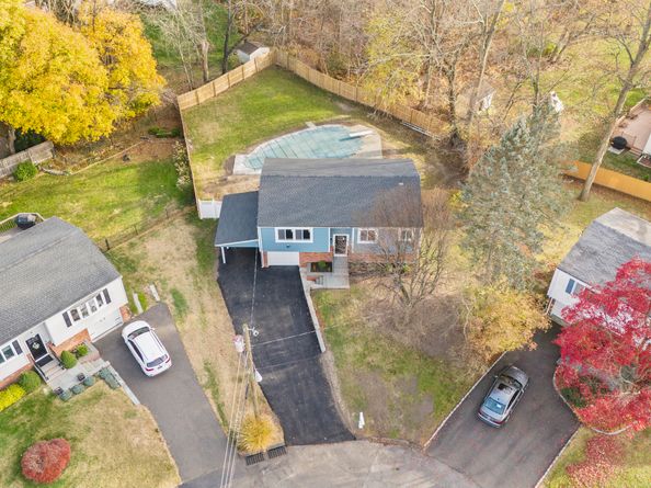 31 Sussex Place, Stamford CT 06905