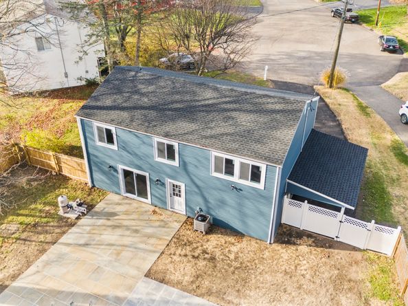 31 Sussex Place, Stamford CT 06905