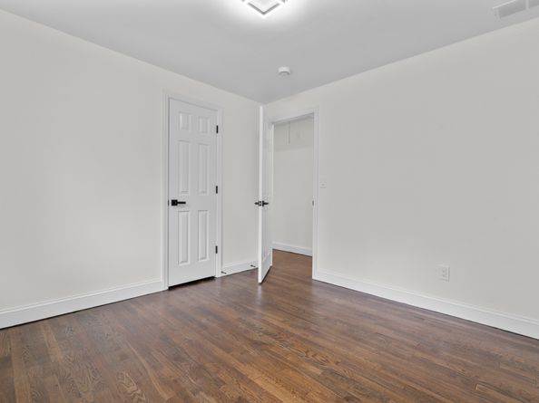 31 Sussex Place, Stamford CT 06905