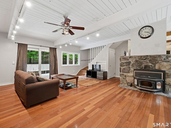 5 Old Lantern Drive S, Bethel CT 06801