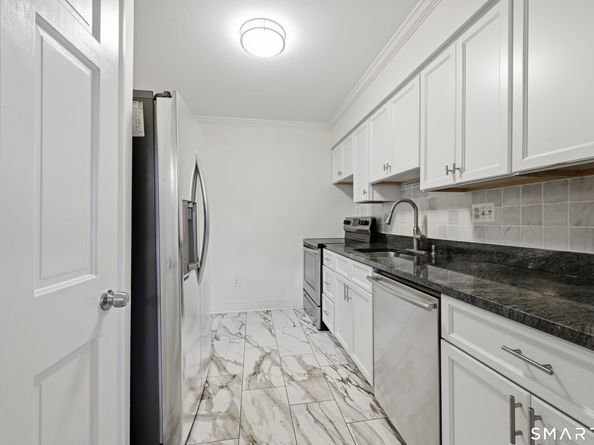 95 Park Avenue 8, Danbury CT 06810