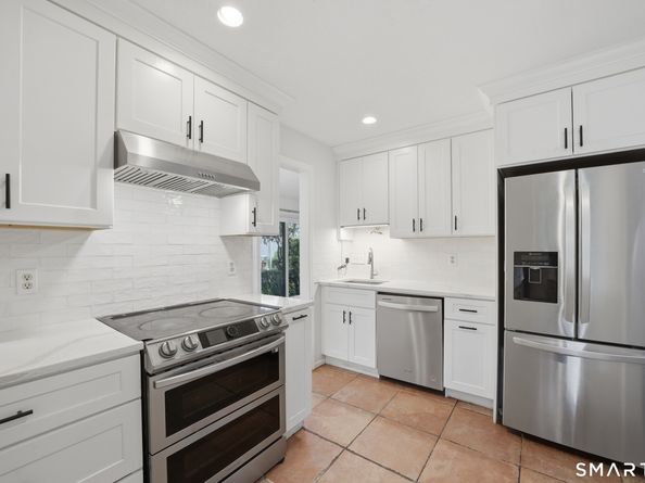 377 Glenbrook Road 3, Stamford CT 06906