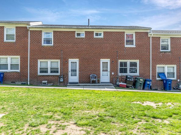 26 Karen Court A, Bridgeport CT 06606