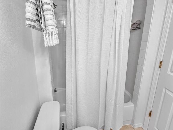 300 10th Avenue B105, Seattle WA 98122