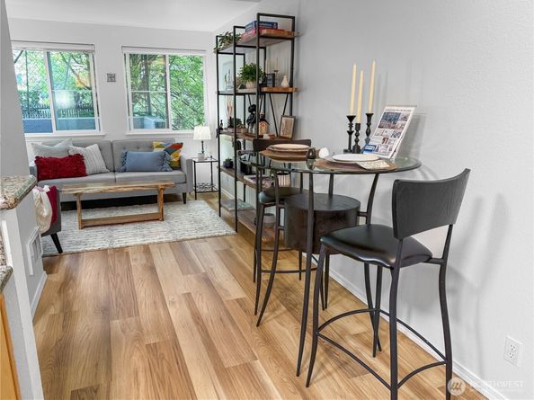300 10th Avenue B105, Seattle WA 98122