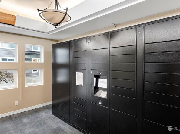 300 10th Avenue B105, Seattle WA 98122