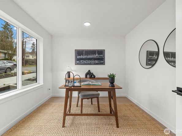 11238 Corliss Avenue N, Seattle WA 98133