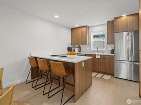 11238 Corliss Avenue N, Seattle WA 98133