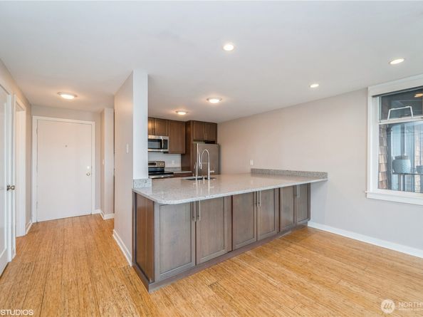 3717 Beach Drive SW 319, Seattle WA 98116