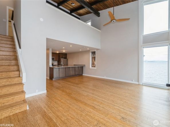 3717 Beach Drive SW 319, Seattle WA 98116