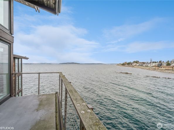 3717 Beach Drive SW 319, Seattle WA 98116
