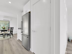 8040 19th Avenue NW, Seattle WA 98117