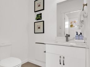 8040 19th Avenue NW, Seattle WA 98117