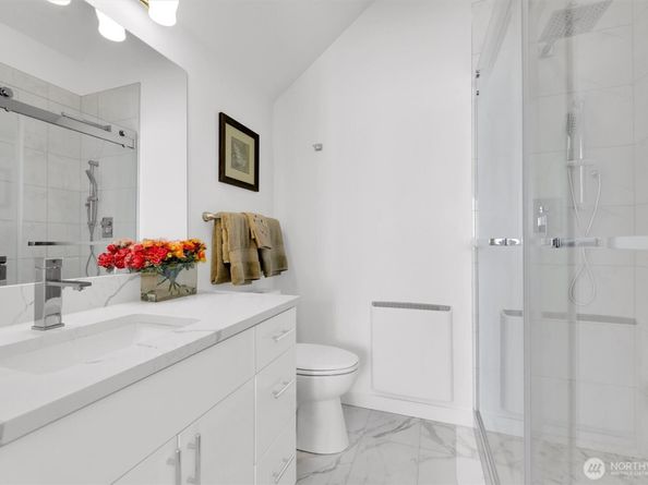 8040 19th Avenue NW, Seattle WA 98117