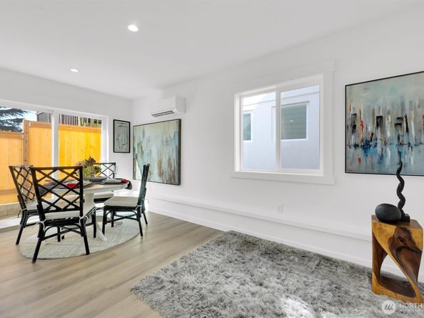 8040 19th Avenue NW, Seattle WA 98117