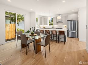 10304 NE 113th Place B, Kirkland WA 98033
