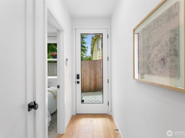 1406 21st Avenue A, Seattle WA 98122