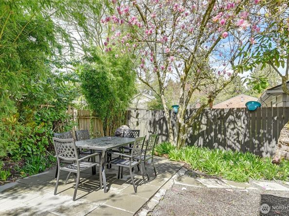 1934 NE Northgate Way, Seattle WA 98125
