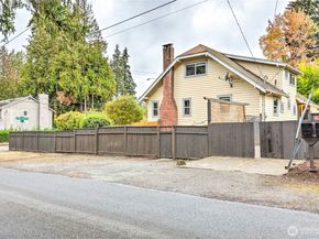 1934 NE Northgate Way, Seattle WA 98125