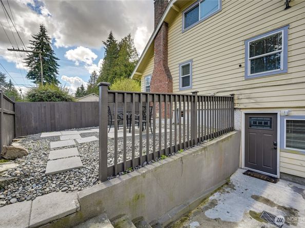 1934 NE Northgate Way, Seattle WA 98125