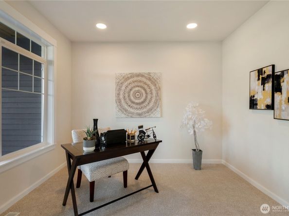 15704 124th Avenue NE, Woodinville WA 98072