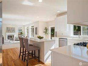 15704 124th Avenue NE, Woodinville WA 98072