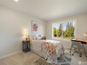 15704 124th Avenue NE, Woodinville WA 98072