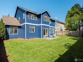 15704 124th Avenue NE, Woodinville WA 98072