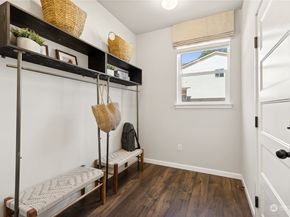 26913 30th Place S 11, Kent WA 98032