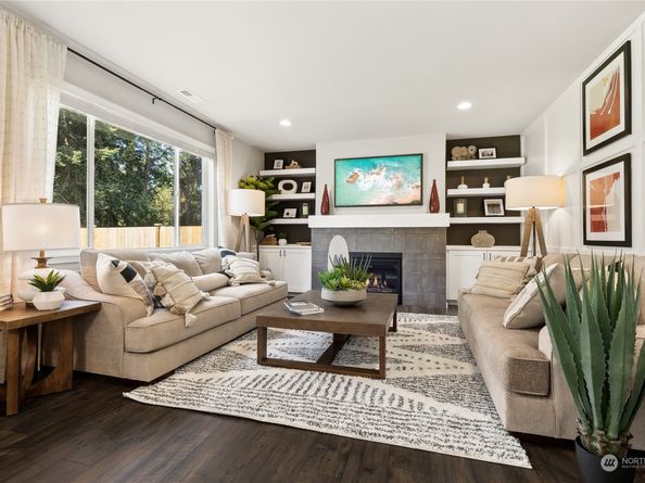 26913 30th Place S 11, Kent WA 98032