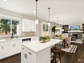 26913 30th Place S 11, Kent WA 98032