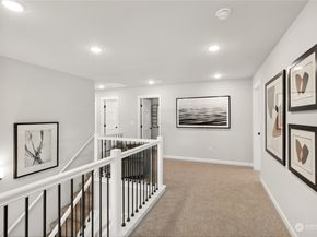 26913 30th Place S 11, Kent WA 98032