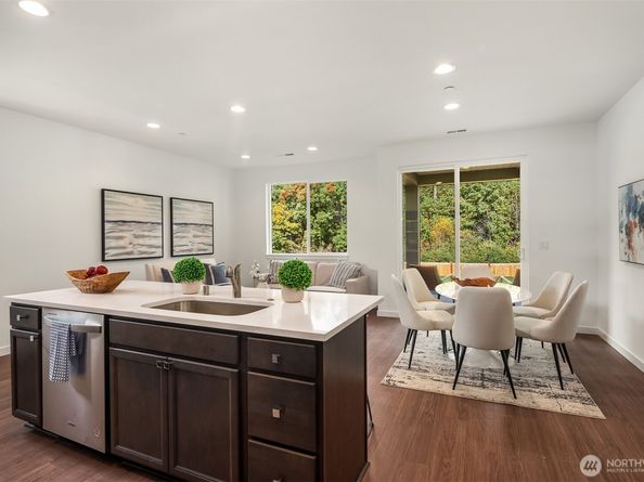 1240 SW 124th Street 5A, Burien WA 98146