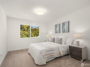 1240 SW 124th Street 5A, Burien WA 98146