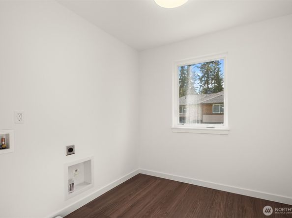 1240 SW 124th Street 5A, Burien WA 98146