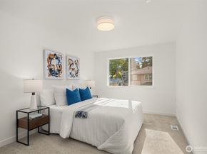 1240 SW 124th Street 5A, Burien WA 98146