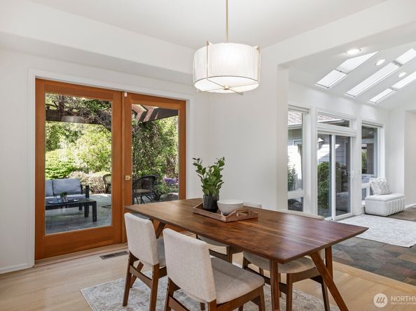 14333 221st Avenue NE, Woodinville WA 98077