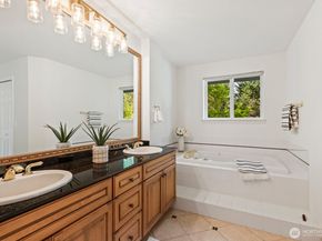 14333 221st Avenue NE, Woodinville WA 98077