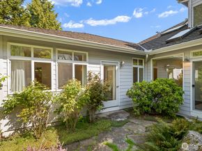 14333 221st Avenue NE, Woodinville WA 98077
