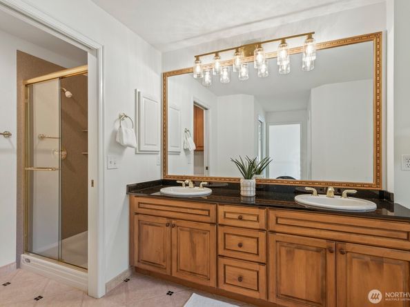 14333 221st Avenue NE, Woodinville WA 98077