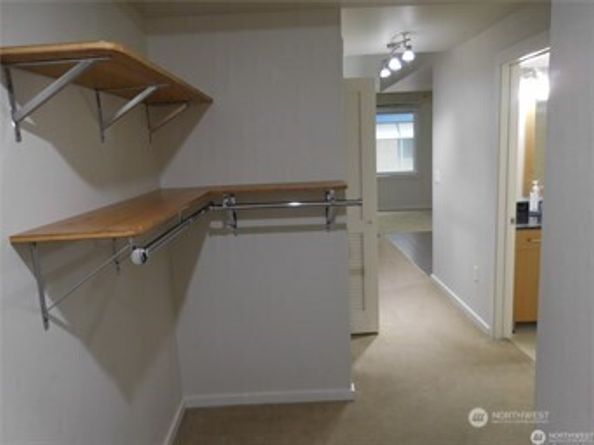 76 Cedar Street 608, Seattle WA 98121