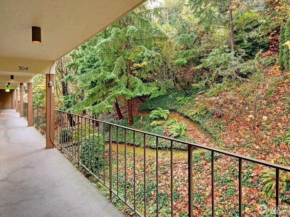 1221 Harbor Avenue SW 305, Seattle WA 98116