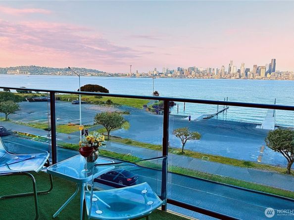 1221 Harbor Avenue SW 305, Seattle WA 98116