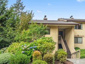 10320 SE 6th Street B6, Bellevue WA 98004