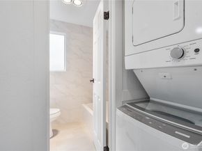 10320 SE 6th Street B6, Bellevue WA 98004