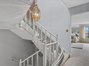 10743 Glen Acres Drive S 10743, Seattle WA 98168