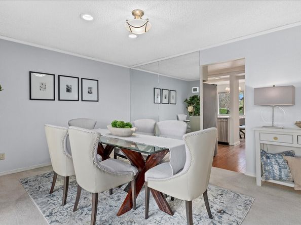10743 Glen Acres Drive S 10743, Seattle WA 98168