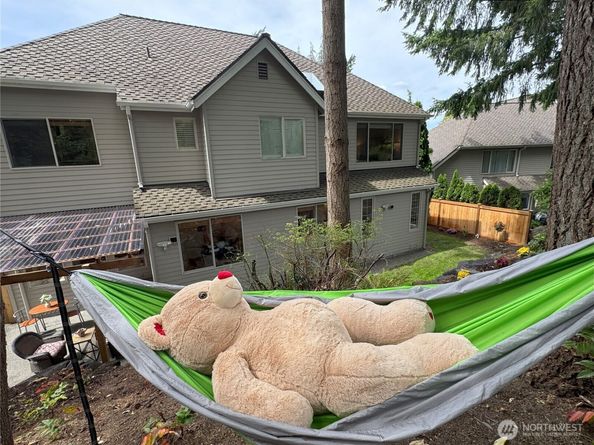 5628 168th Avenue SE, Bellevue WA 98006